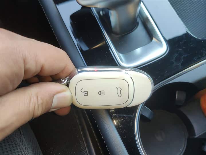 LiXiang One 2021 2021款 增程6座版