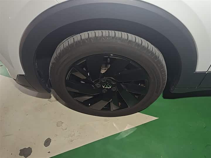 Volkswagen Tharu 2025 2025款 新锐 300TSI 锐意版