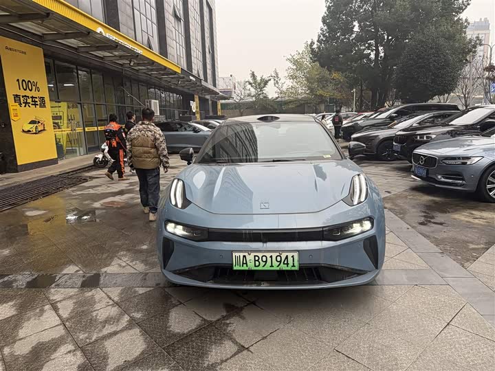 Zeekr 001 2025 2025款 WE版 100kWh 后驱