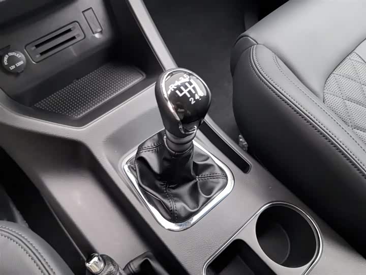 Dongfeng Forthing Lingzhi M5 2024 2024款 M5L 1.5T 手动豪华型 7座