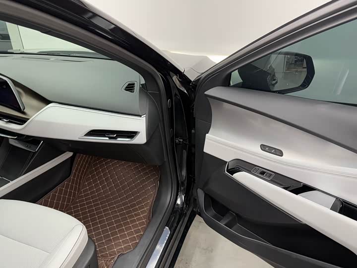 Cadillac GT4 2023 2023款 25T 豪华型