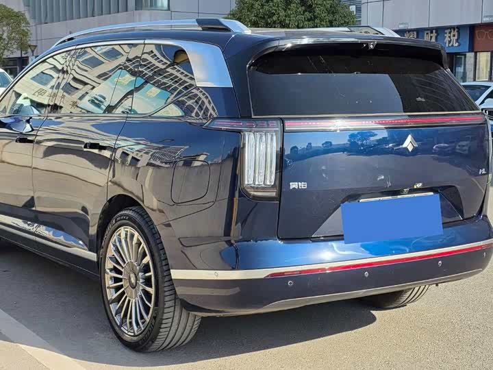 GAC Hyptec HL 2025 2025款 700 Ultra六座四驱激光雷达版