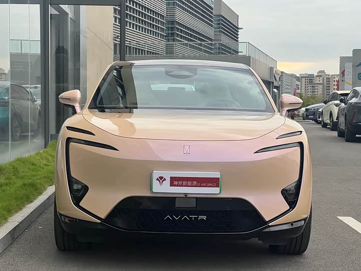 2025 Avatr 11