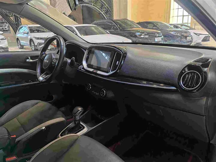 Kia KX1 2021 2021款 1.4L CVT天窗款