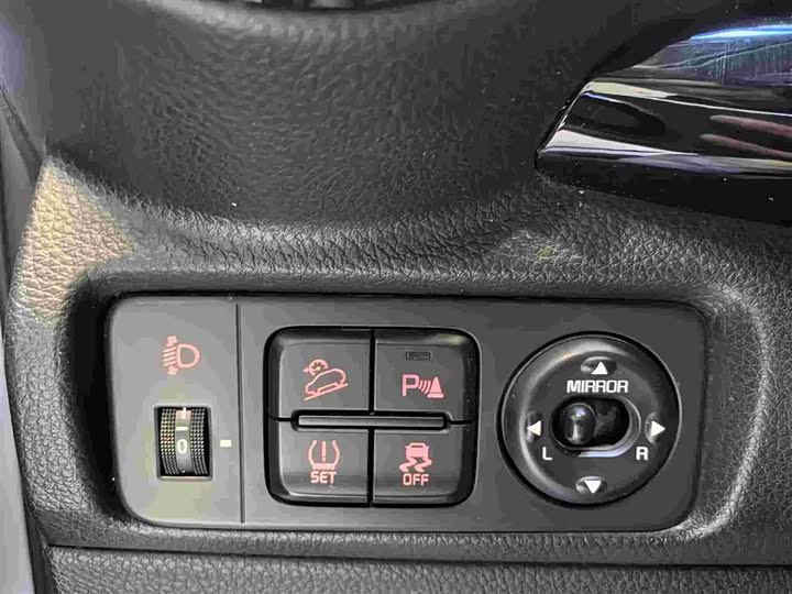 Kia KX1 2021 2021款 1.4L CVT天窗款