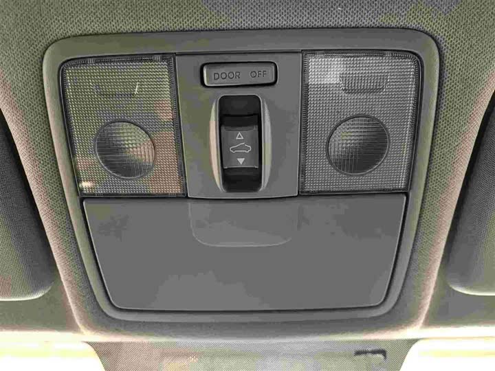 Kia KX1 2021 2021款 1.4L CVT天窗款