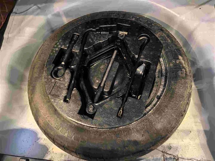 Kia KX1 2021 2021款 1.4L CVT天窗款