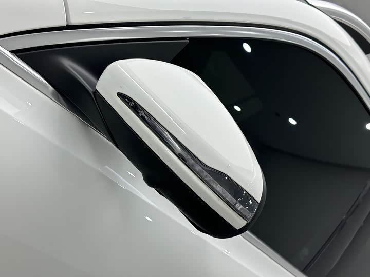 Mercedes-Benz EQB 2022 2022款 EQB 350 4MATIC 首发特别版