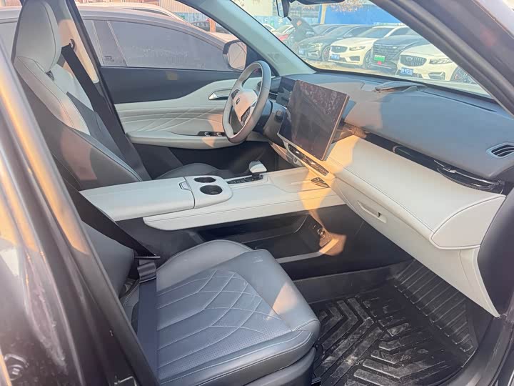 Changan UNI-Z Hybrid 2024 2024款 蓝鲸智电iDD 125km 超越型