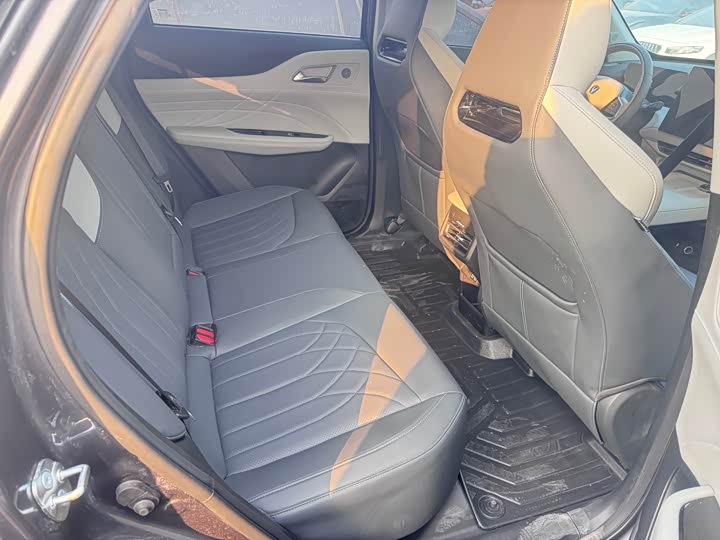 Changan UNI-Z Hybrid 2024 2024款 蓝鲸智电iDD 125km 超越型