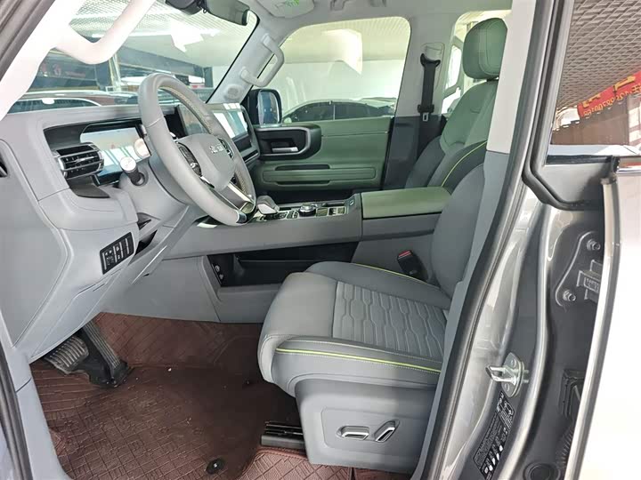 BAIC Beijing BJ40 2024 2024款 2.0T 全新刀锋英雄版 攀登者