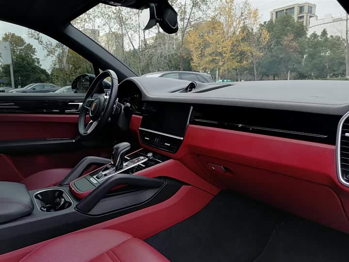 Porsche Cayenne Hybrid 2023 2023款 Cayenne E-Hybrid 2.0T 铂金版