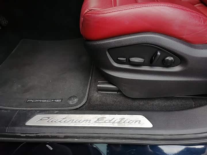 Porsche Cayenne Hybrid 2023 2023款 Cayenne E-Hybrid 2.0T 铂金版