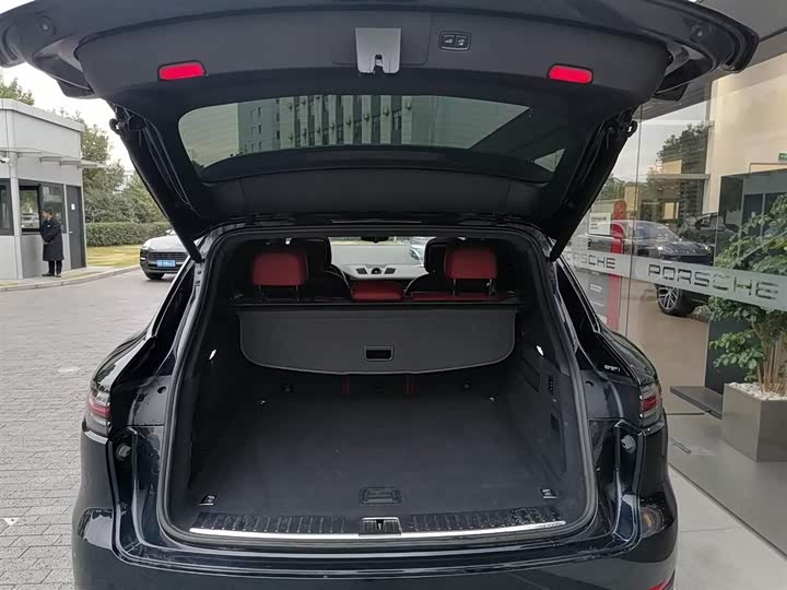 Porsche Cayenne Hybrid 2023 2023款 Cayenne E-Hybrid 2.0T 铂金版