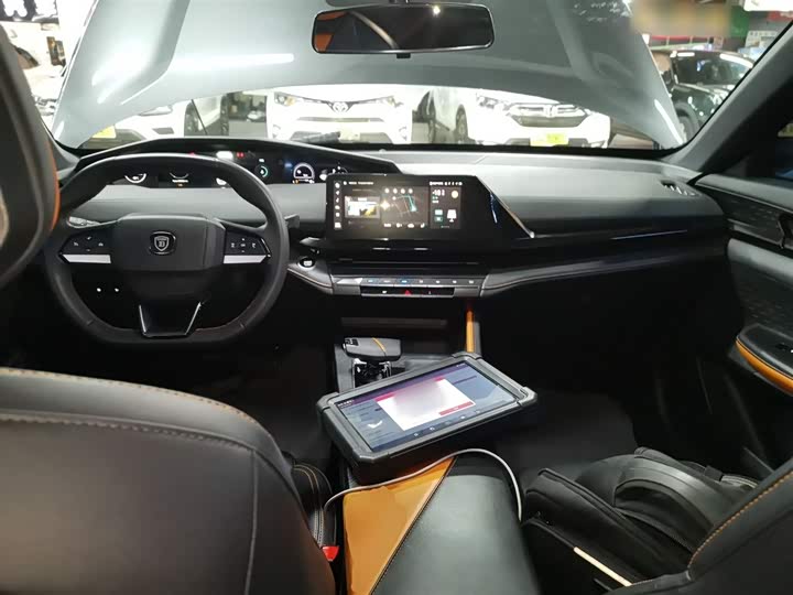 Changan UNI-V Hybrid 2023 2023款 智电iDD 1.5T 113km智趣型