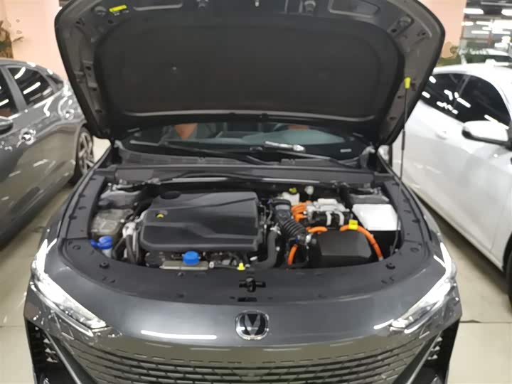 Changan UNI-V Hybrid 2023 2023款 智电iDD 1.5T 113km智趣型