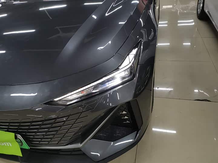 Changan UNI-V Hybrid 2023 2023款 智电iDD 1.5T 113km智趣型