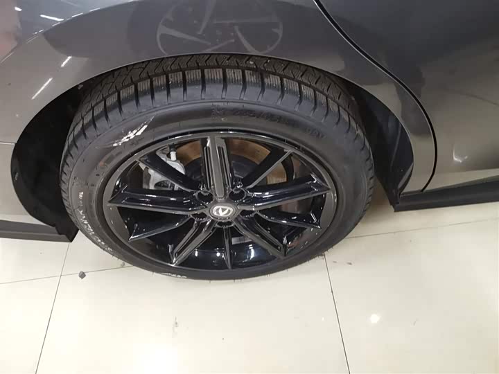 Changan UNI-V Hybrid 2023 2023款 智电iDD 1.5T 113km智趣型