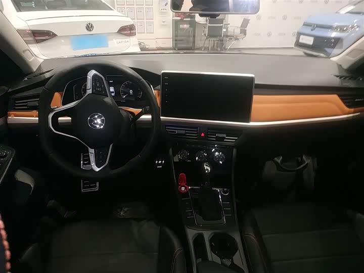 Volkswagen Bora 2025 2025款 200TSI DSG悦行PRO版