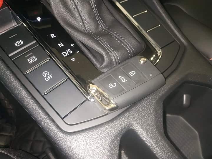 Volkswagen Bora 2025 2025款 200TSI DSG悦行PRO版