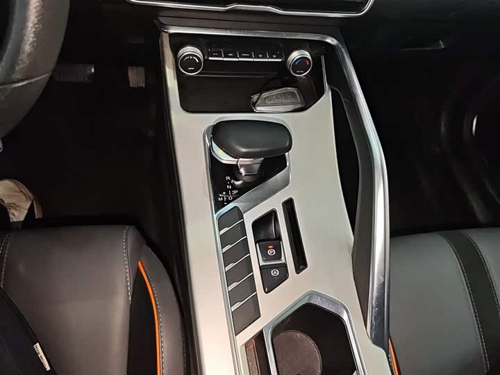 Geely Coolray 2024 2024款 1.5T DCT 龙腾