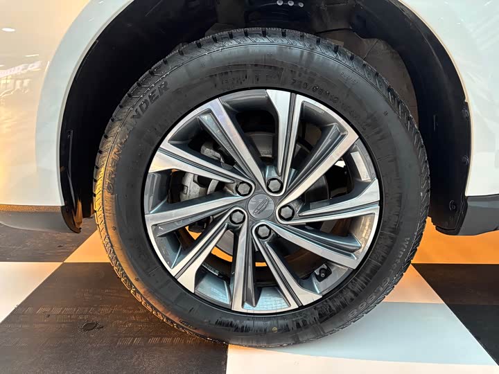 Geely Vision X6 2021 2021款 PRO 1.4T 自动尊贵型