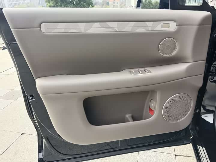 IM motors LS6 2026 2026款 增程 66 Max+