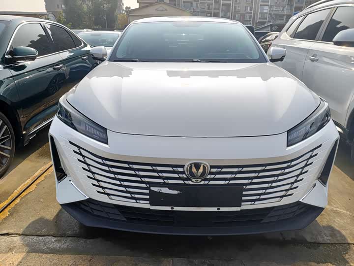 Changan Eado Plus 2025 2025款 蓝鲸 1.5T 高能版