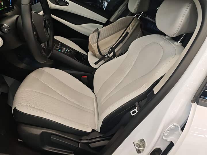 BYD Seal 05 DM-i Hybrid 2025 2025款 DM-i 智驾版 55KM豪华型