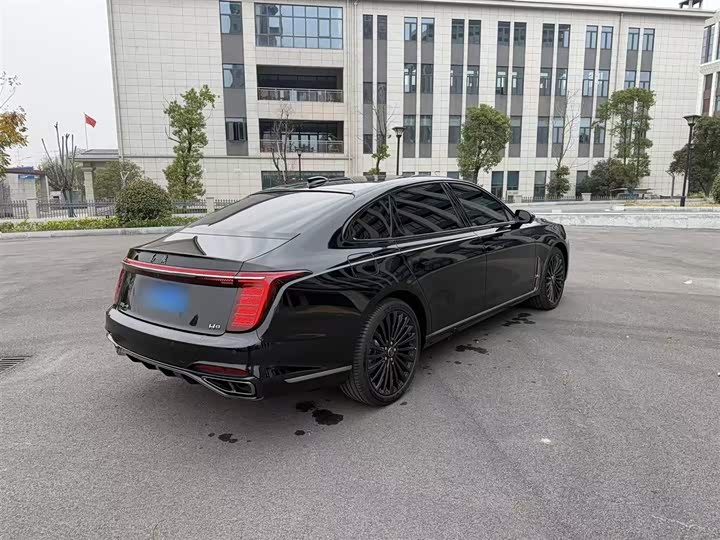 Hongqi H9 2025 2025款 2.0T 两驱旗享私享风尚版 5座