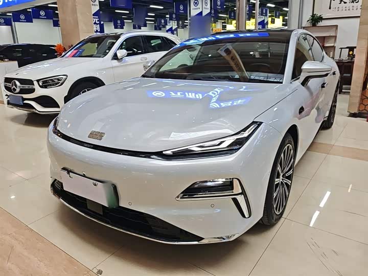 Geely Galaxy Starshine 8 EM-i 2025 2025款 130km EM-i 旗舰版