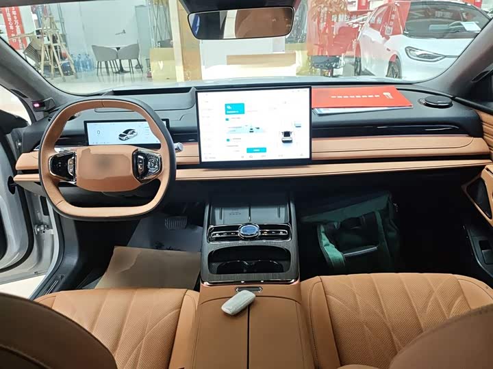 Geely Galaxy Starshine 8 EM-i 2025 2025款 130km EM-i 旗舰版