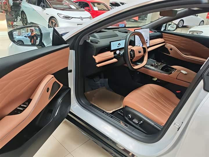 Geely Galaxy Starshine 8 EM-i 2025 2025款 130km EM-i 旗舰版