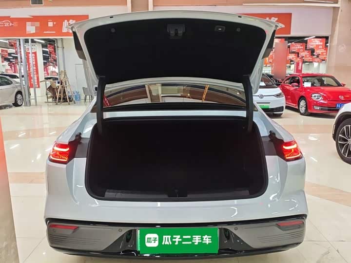 Geely Galaxy Starshine 8 EM-i 2025 2025款 130km EM-i 旗舰版