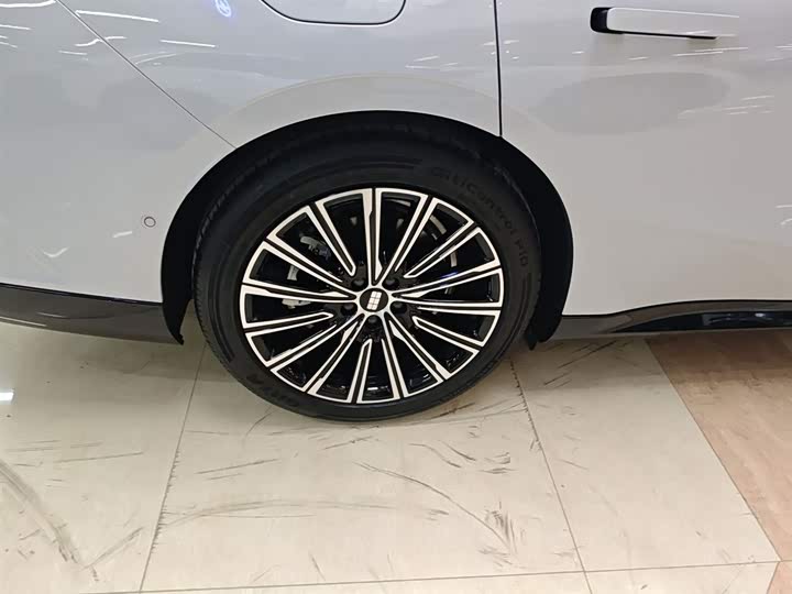 Geely Galaxy Starshine 8 EM-i 2025 2025款 130km EM-i 旗舰版