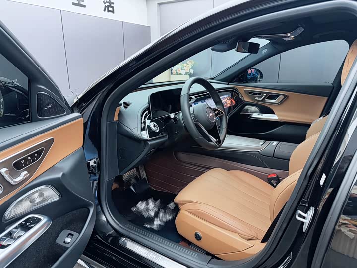Mercedes-Benz E-Class 2025 2025款 E 300 L 豪华型