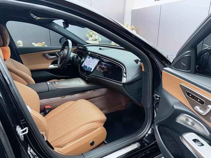 Mercedes-Benz E-Class 2025 2025款 E 300 L 豪华型