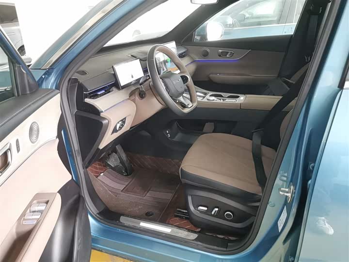 Chery Tiggo 8 Plus C-DM 2025 2025款 1.5T 116km 尊贵型 5座