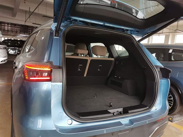 Chery Tiggo 8 Plus C-DM 2025 2025款 1.5T 116km 尊贵型 5座