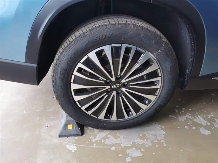 Chery Tiggo 8 Plus C-DM 2025 2025款 1.5T 116km 尊贵型 5座