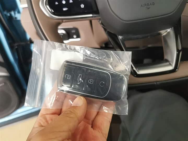 Chery Tiggo 8 Plus C-DM 2025 2025款 1.5T 116km 尊贵型 5座