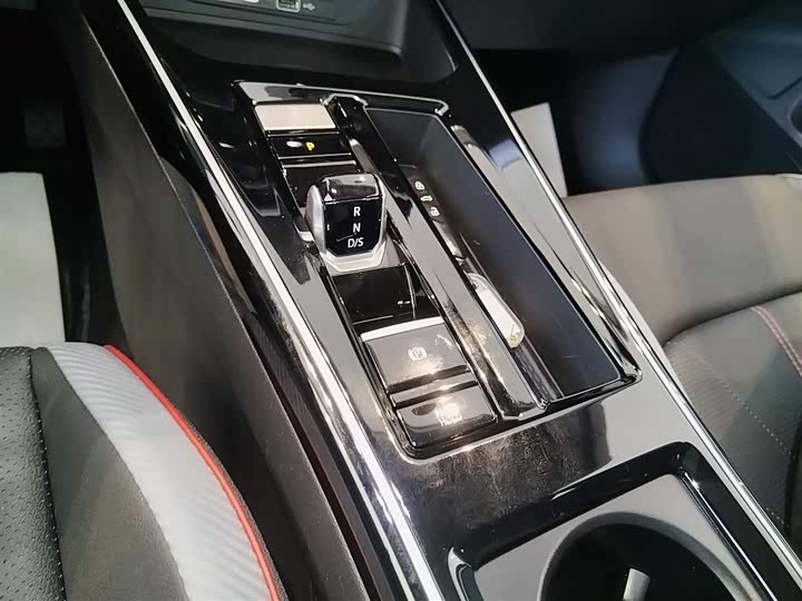 Volkswagen Lamando L 2025 2025款 凌渡L 280TSI DSG酷辣版