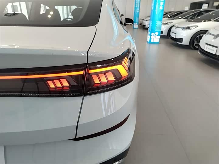 Volkswagen Lamando L 2025 2025款 凌渡L 280TSI DSG酷辣版