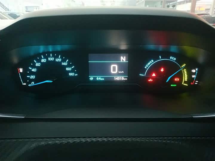 Peugeot e2008 2020 2020款 锋尚版