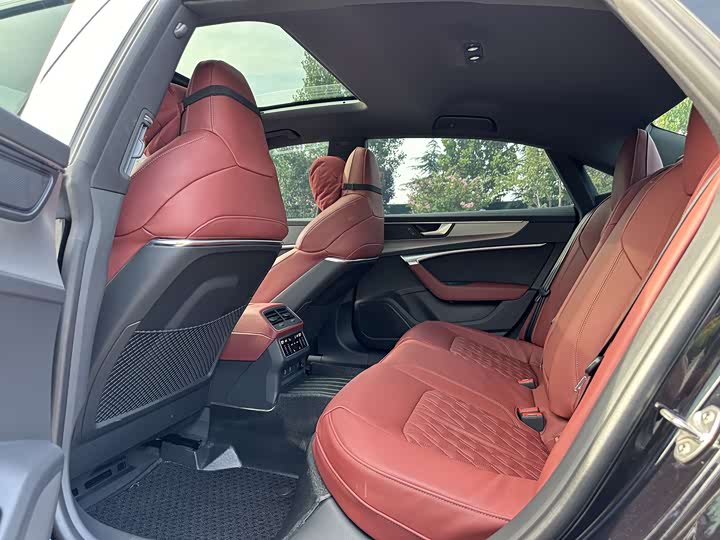 Audi A7L 2024 2024款 45 TFSI quattro S-line 黑武士版