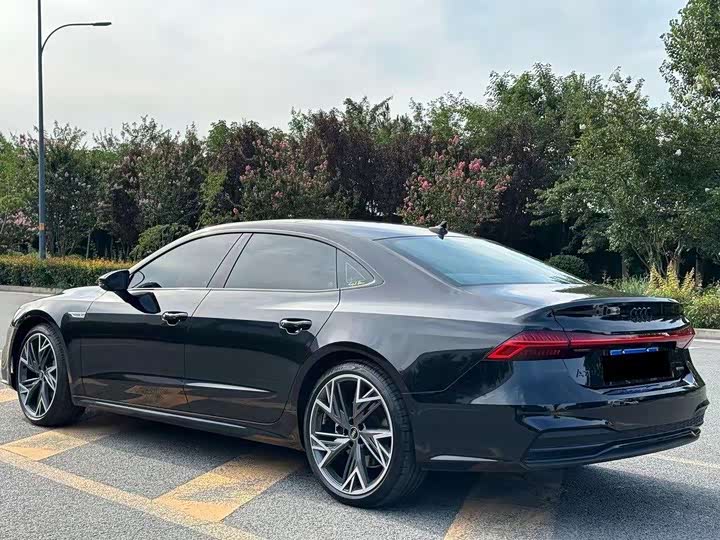 Audi A7L 2024 2024款 45 TFSI quattro S-line 黑武士版