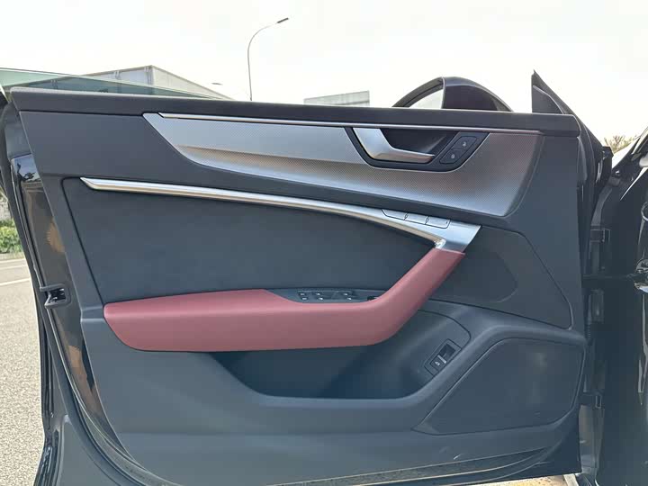 Audi A7L 2024 2024款 45 TFSI quattro S-line 黑武士版