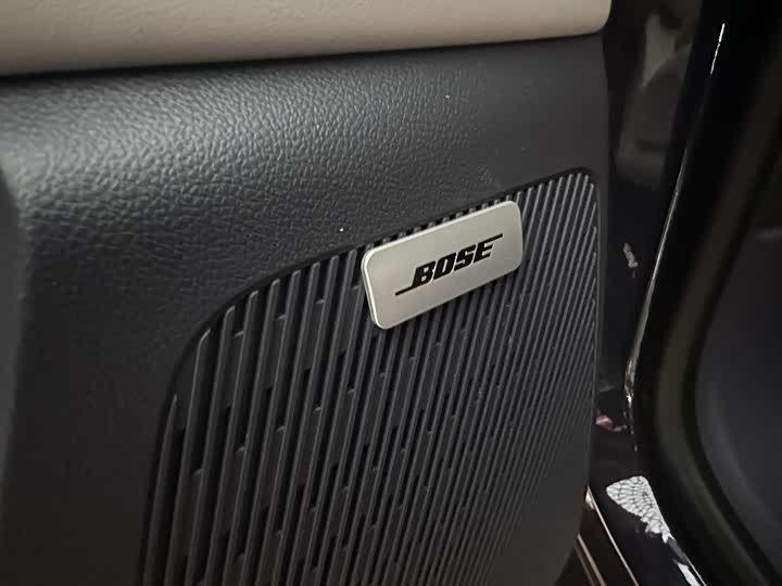 Buick GL8 Hybrid 2026 2026款 陆尊 奢享版