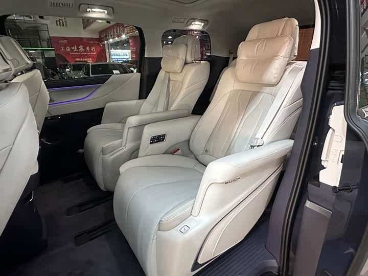 Buick GL8 Hybrid 2026 2026款 陆尊 奢享版