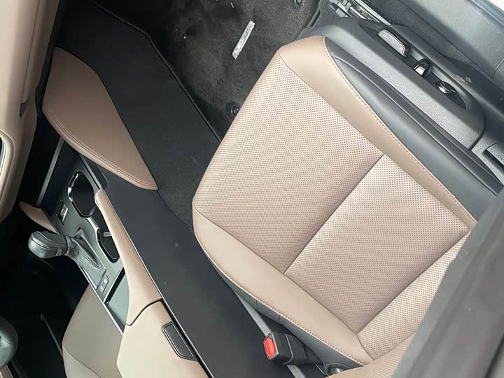 Lexus ES 2025 2025款 300h 臻享版